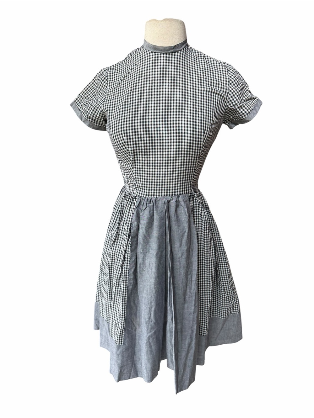 1950s Jeanne Durrell of Dallas Lightweight Cotton Gingham Day Dress
